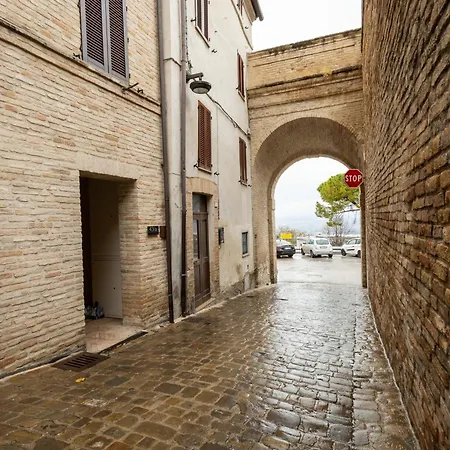 Maison All'arco * Corridonia