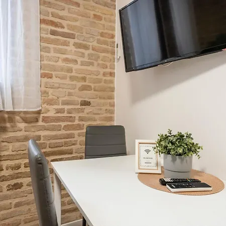 Maison All'arco * Corridonia